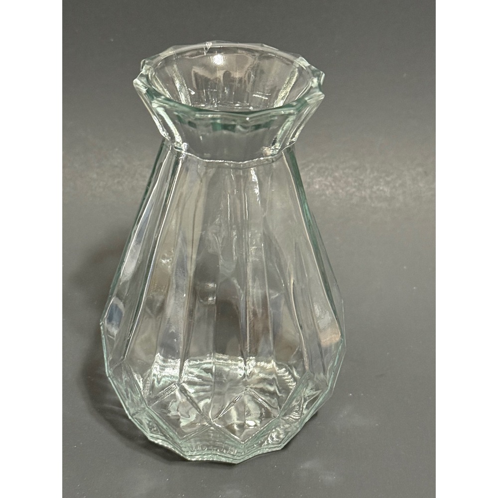 Vintage Style‎ Clear Faceted Glass Bud Vase Geometric Starburst Base 6.5 Inch